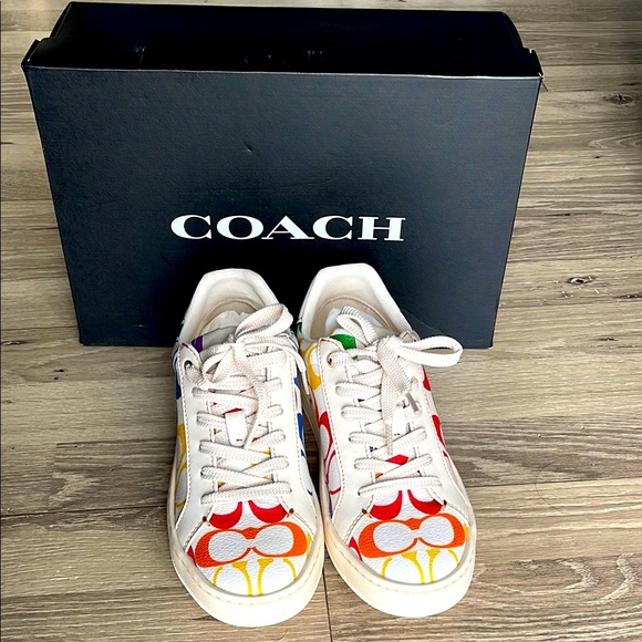 NWB Coach Clip Pride Sig Lowtp cream sneakers - Picture 1 of 6